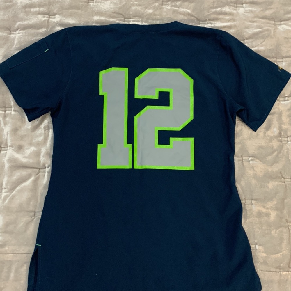 Seahawks scrub set - Picture 2 of 4